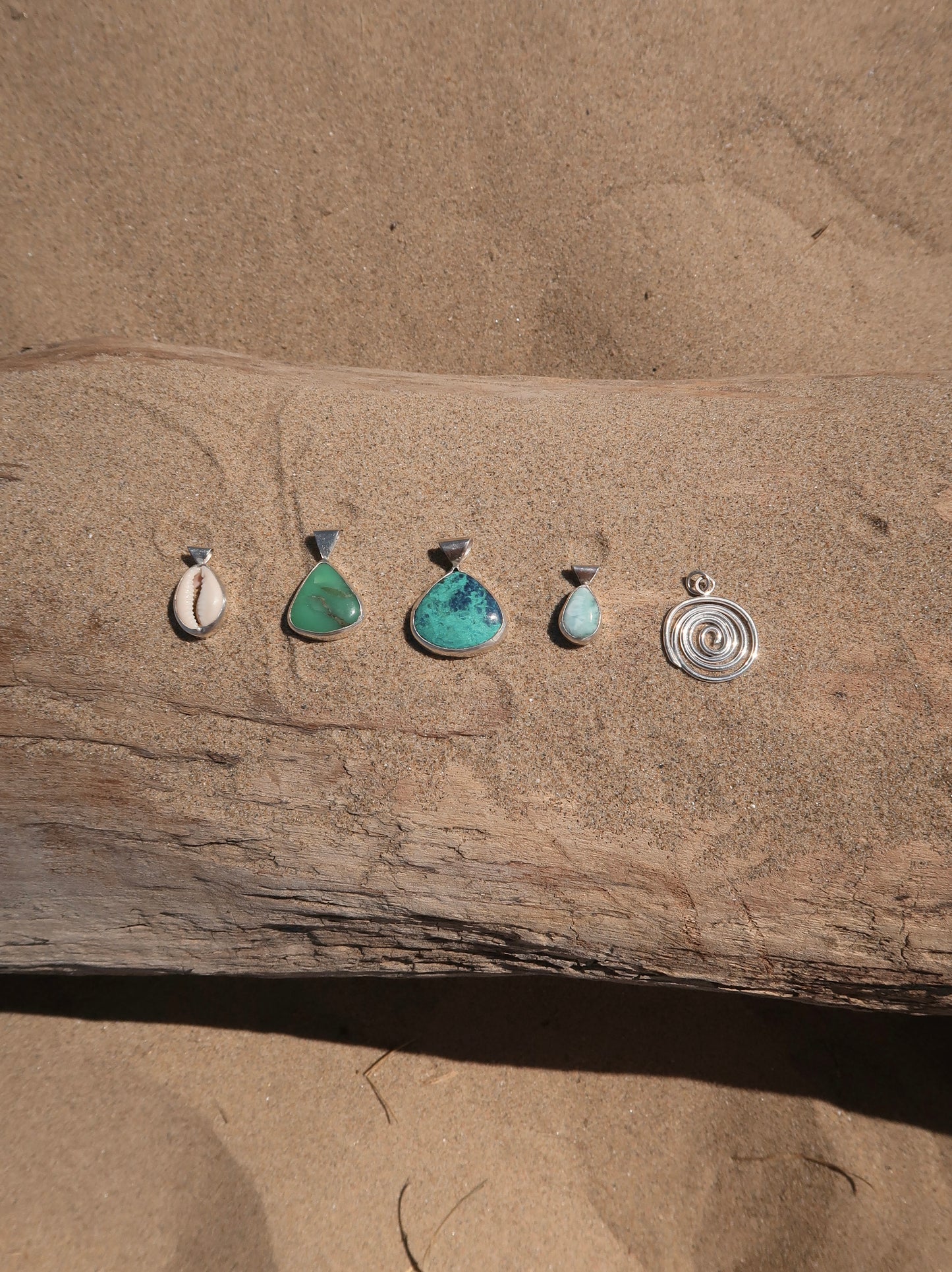 Silver Swirl Wave Pendant