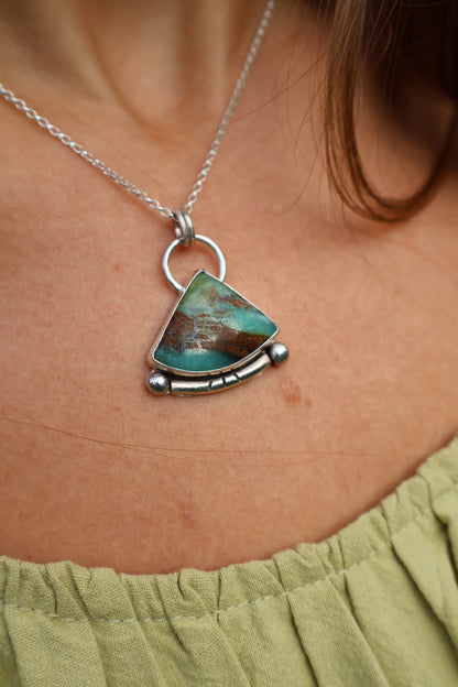 earthy sterling silver detailed leaf pendant