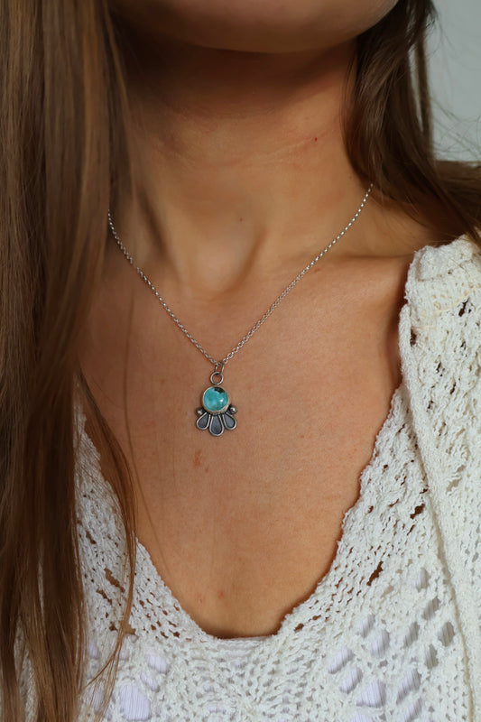 flower power unique pendant