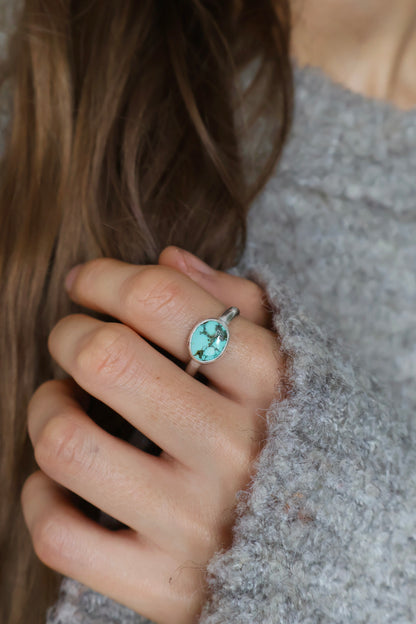simple stone chunky ring size T