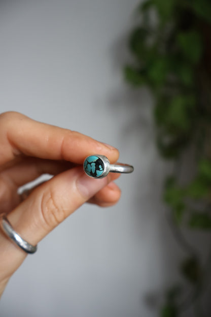 simple stone chunky ring size J