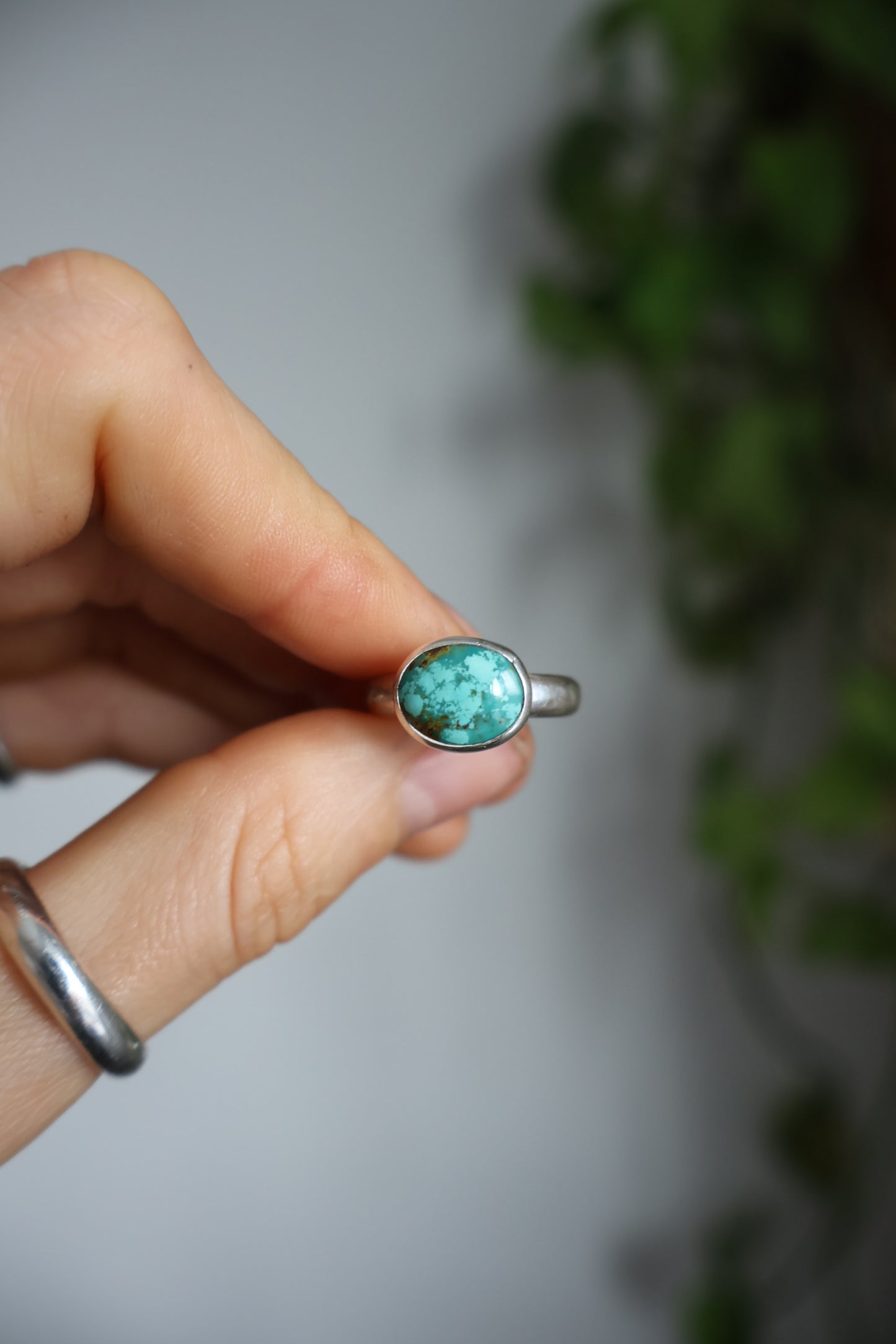 simple stone chunky ring hammered size L