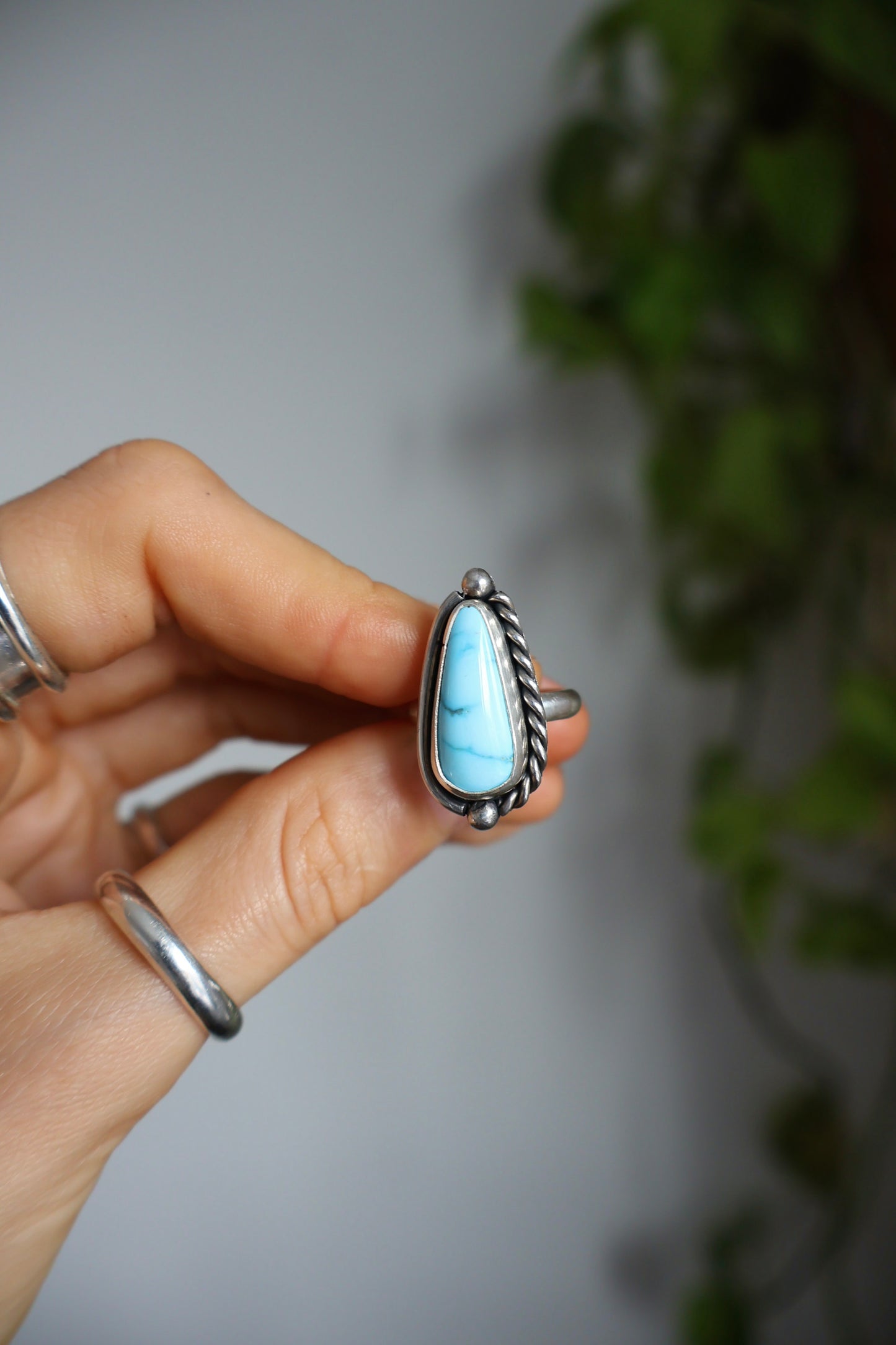 blue detailed sterling silver ring size K