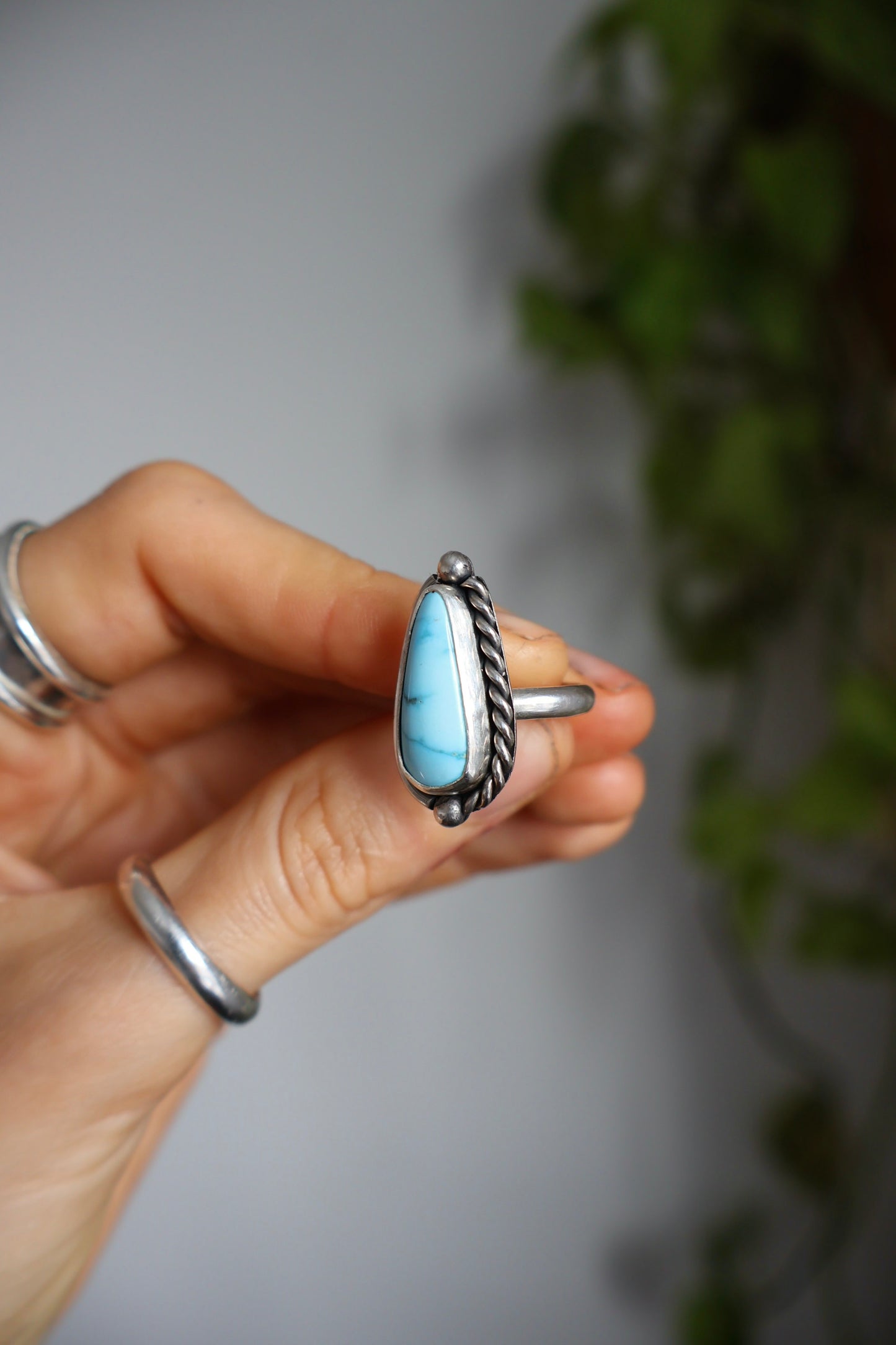 blue detailed sterling silver ring size K