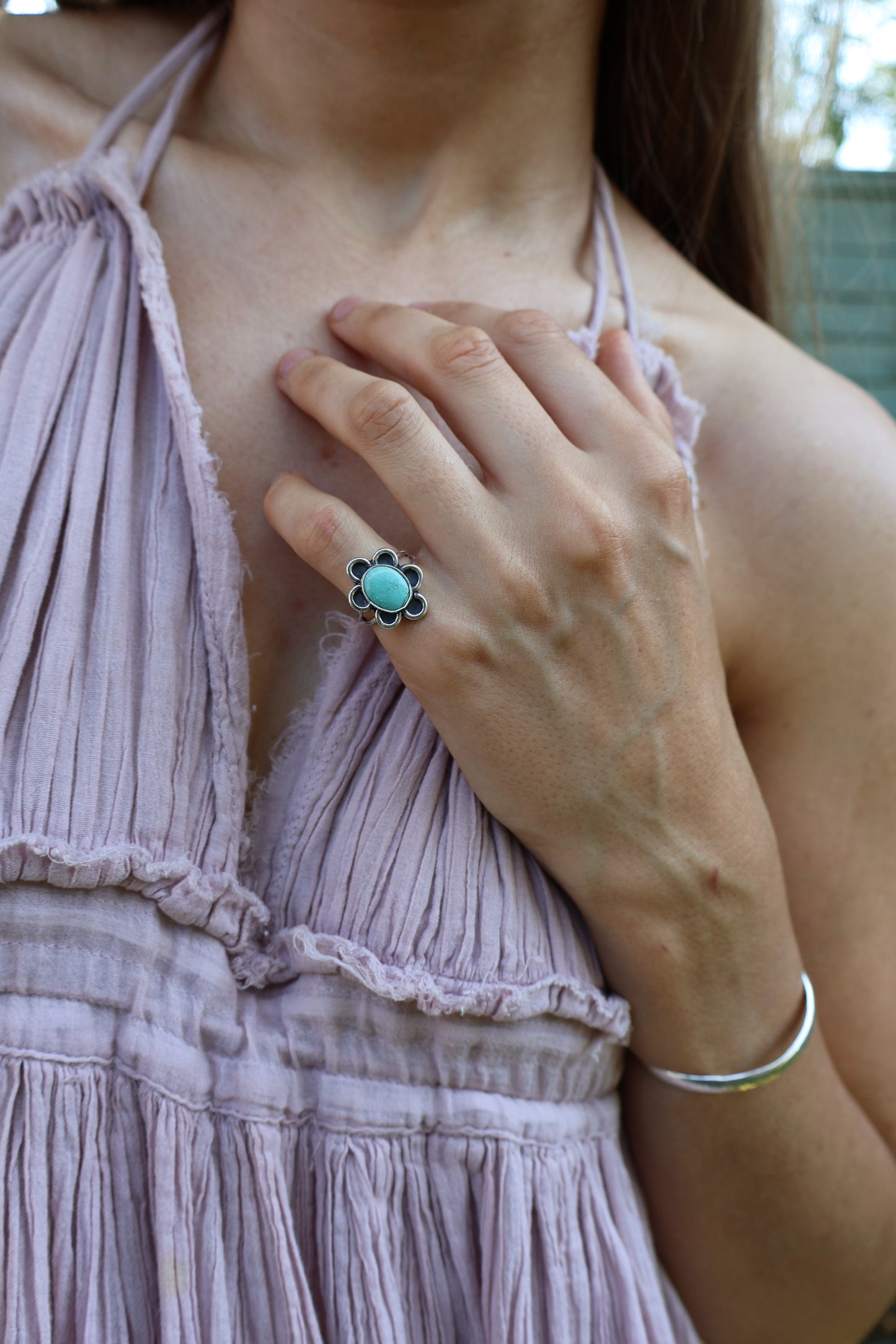 small flower power sterling silver blue ring size J 1/2
