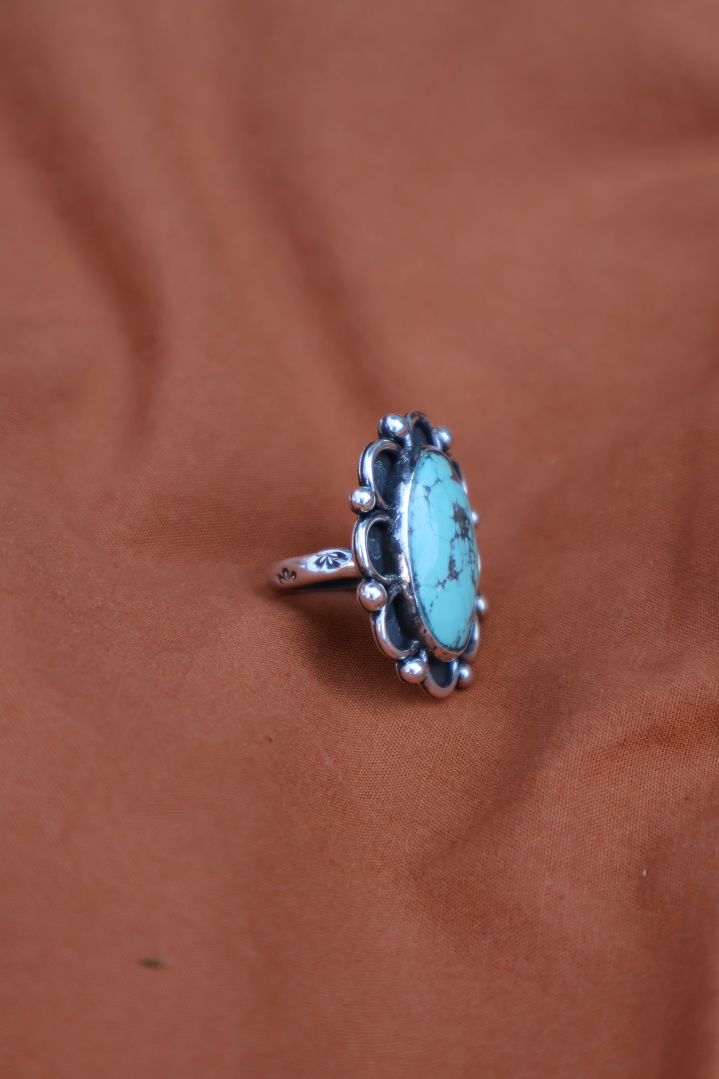 Large chunky flower power detailed sterling silver statement ring size O