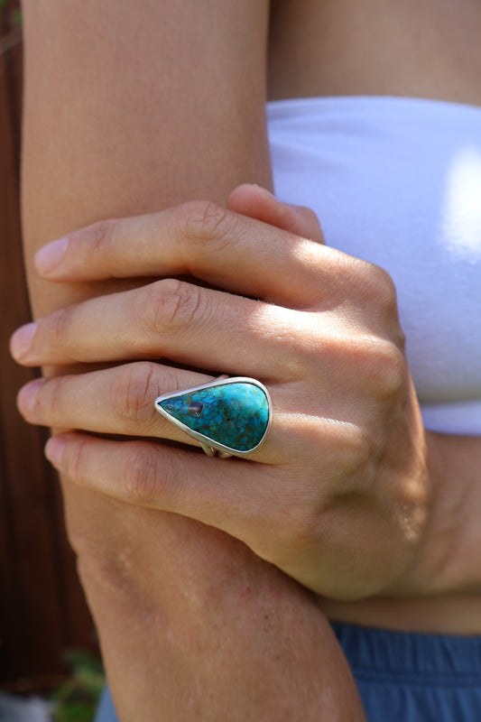 Chunky sterling silver split band ring with teardrop blue chrysocolla stone