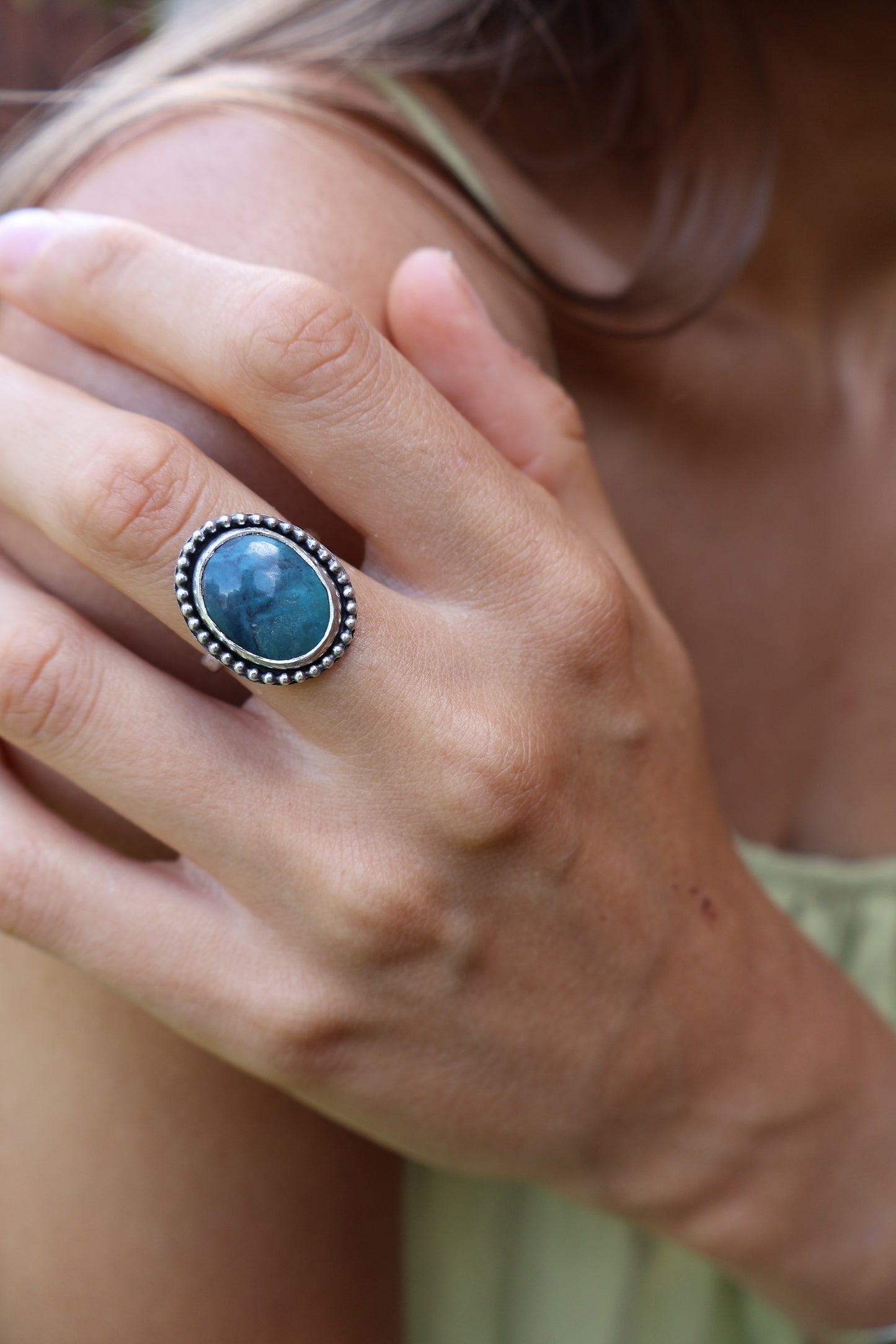 Handmade daisy ring in sterling silver with natural Hubei turquoise stone