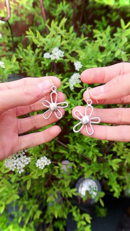 Eleanor Flower Earrings
