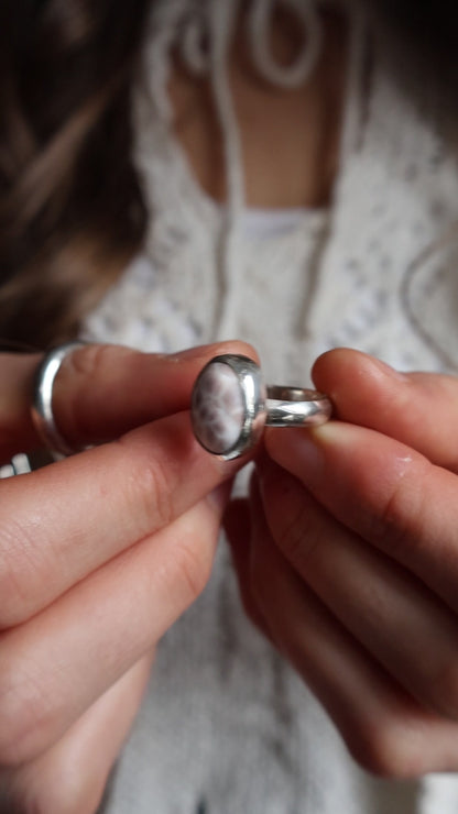 pink sea sterling silver ring size J